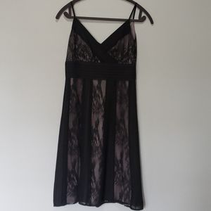 LOFT Black lace spagetti strap, petite